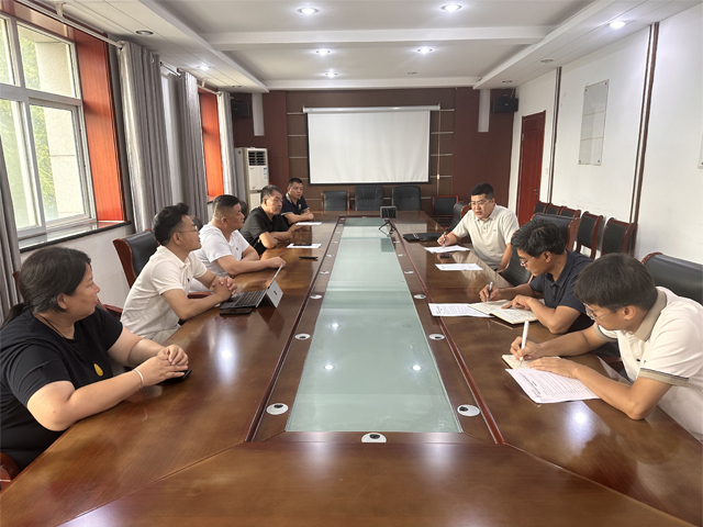 赞皇座谈会.jpg